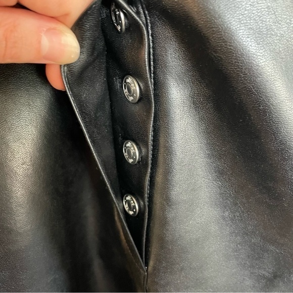 [2] Aritzia Wilfred Faux Leather Cargo Pocket Jogger Cinched Ankle - Picture 11 of 14